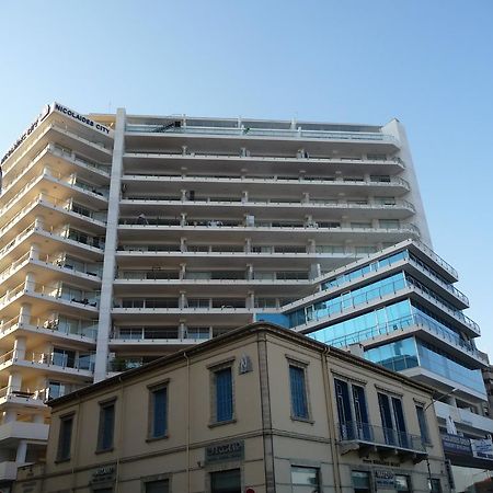 T&E Apartment Lárnaca Exterior foto